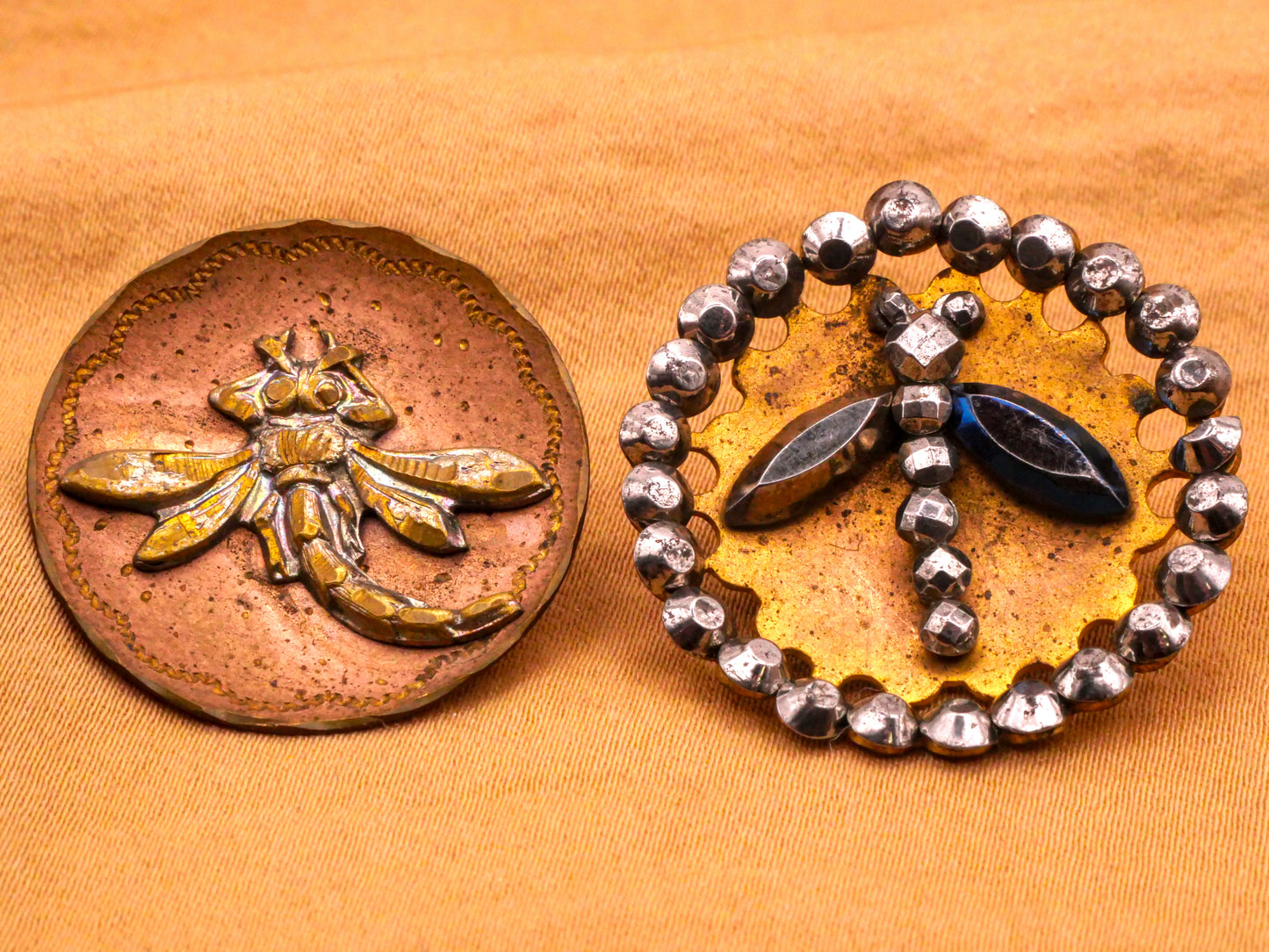 Dragonfly Insect Brass Cup Metal Victorian Button Various 26-28mm