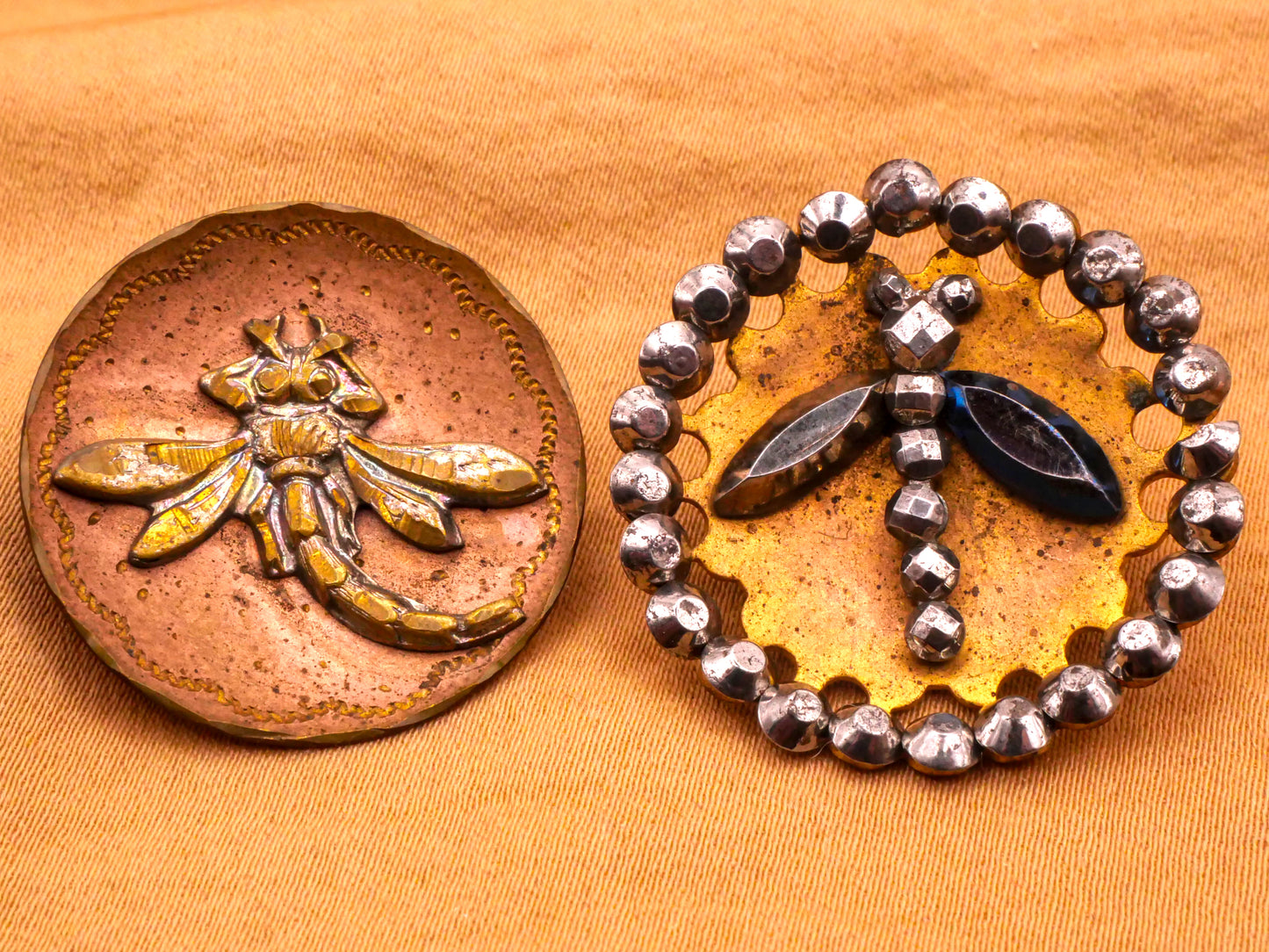 Dragonfly Insect Brass Cup Metal Victorian Button Various 26-28mm