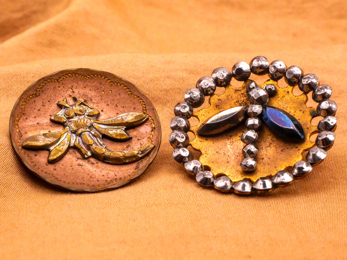 Dragonfly Insect Brass Cup Metal Victorian Button Various 26-28mm