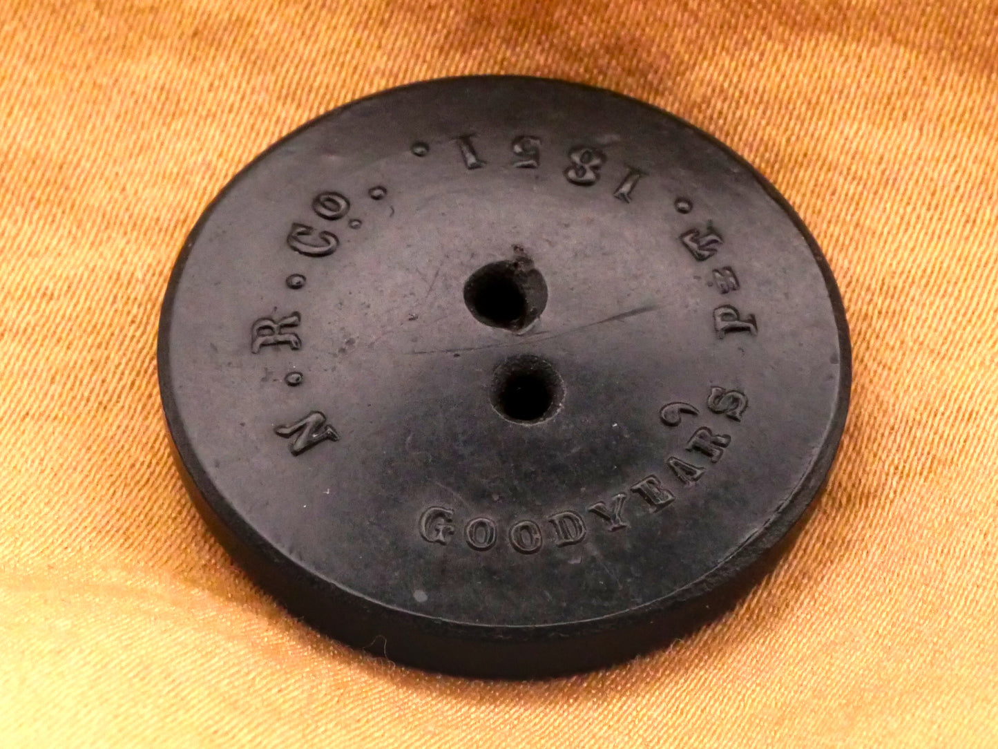 Wasp Bee Goodyear Rubber Composition Button 26mm