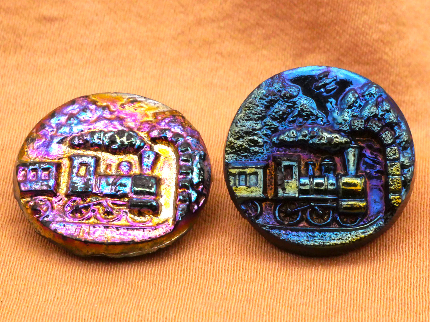 Train Locomotive Tunnel Bird Iridescent Luster Black Glass Button Various 18mm