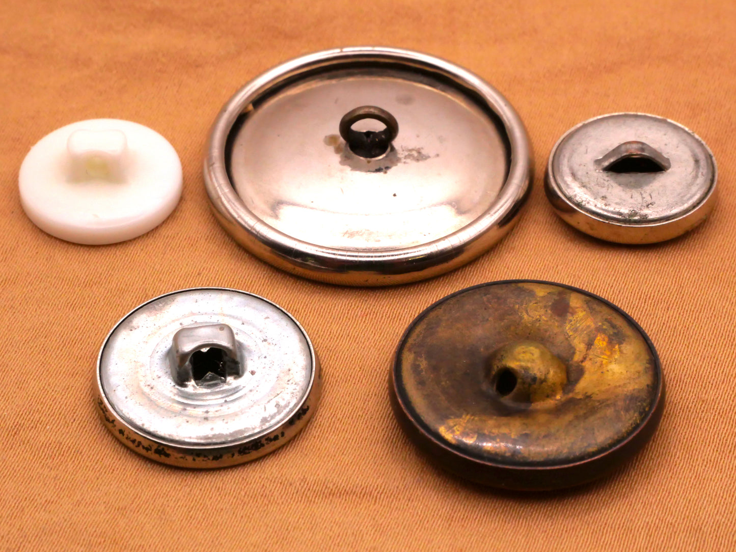 Old Fashion Car Vehicle Vintage Button Various 15-30mm