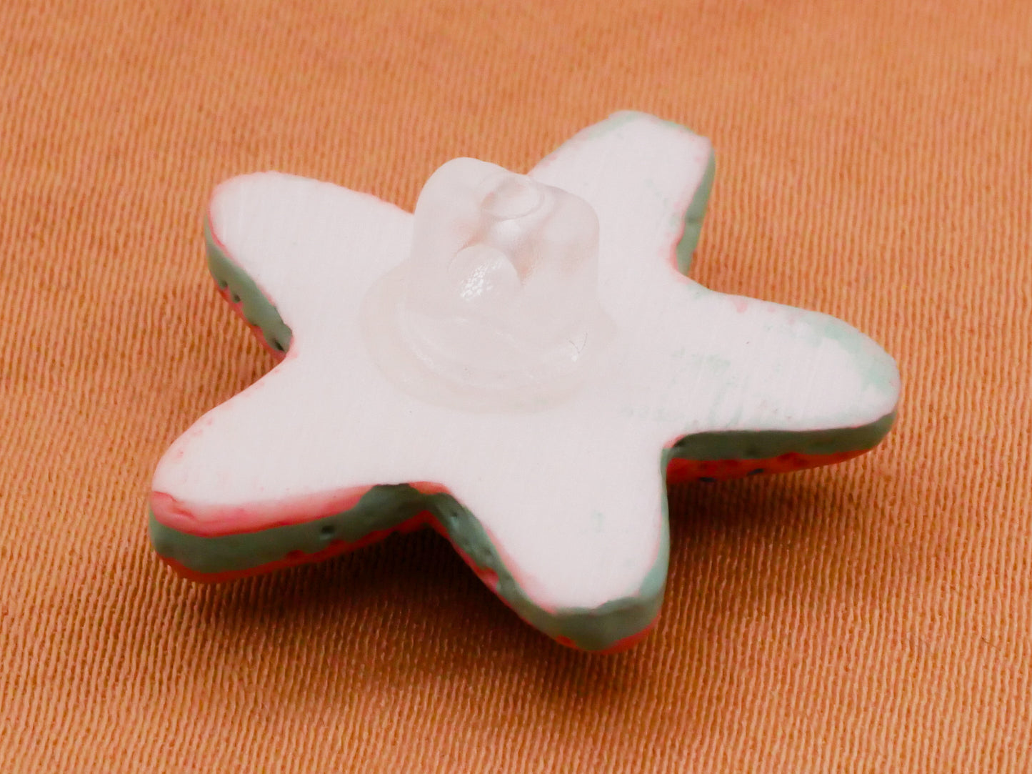 Star Starfish Spotted Pink Plastic Button 22x23mm
