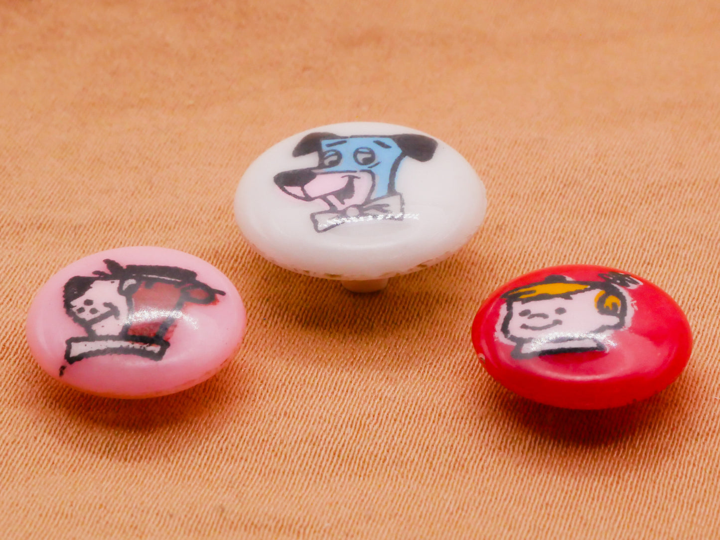 Hanna-Barbera Cartoon Character Vintage Plastic Button Various 13-15mm