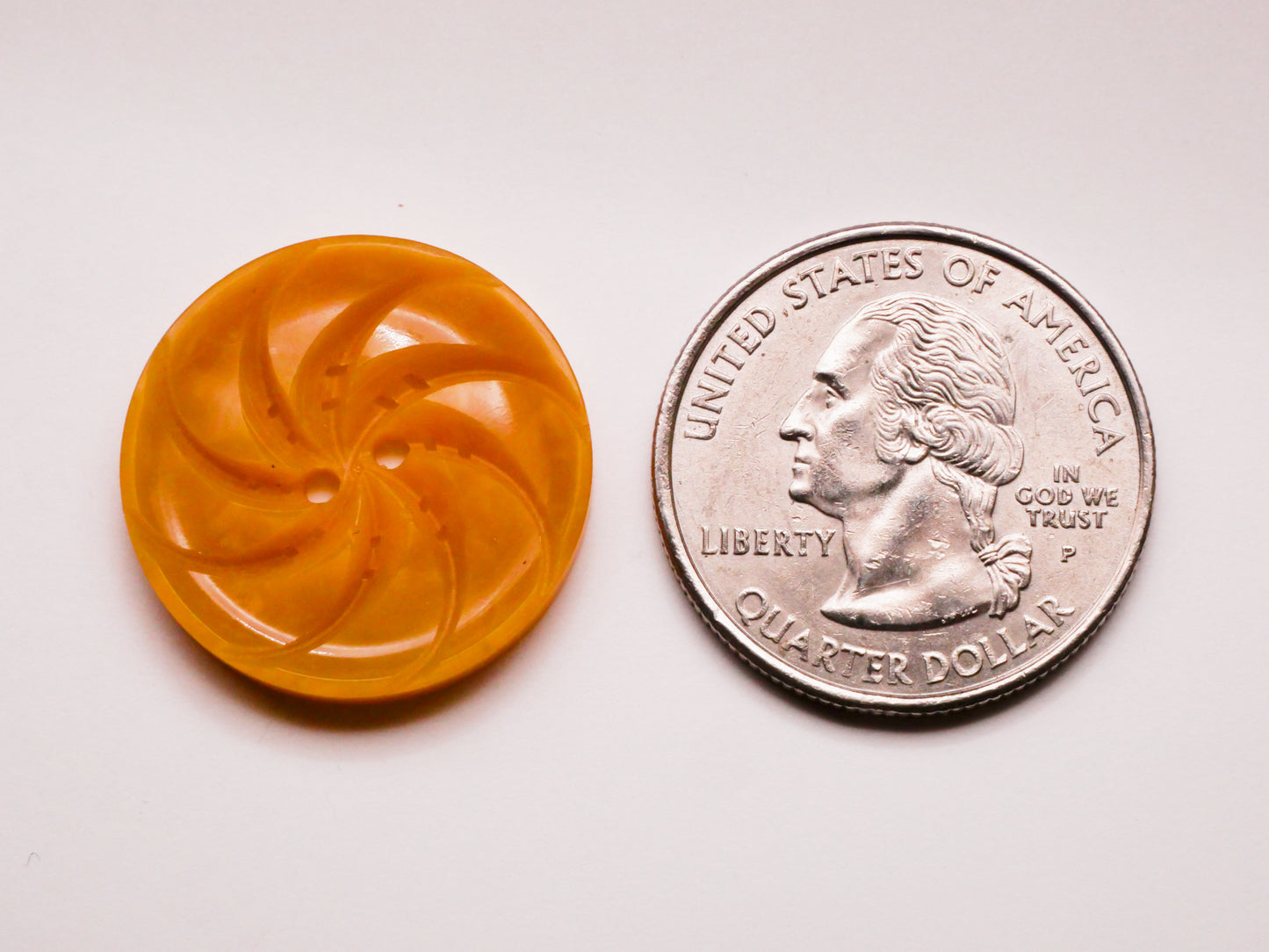 Whirlpool Dual-Sided Carved Yellow Vintage Plastic Button 22mm