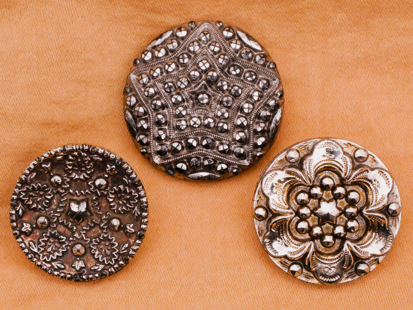 Star Celestial Silver Luster Black Glass Antique Button Various 23-28mm