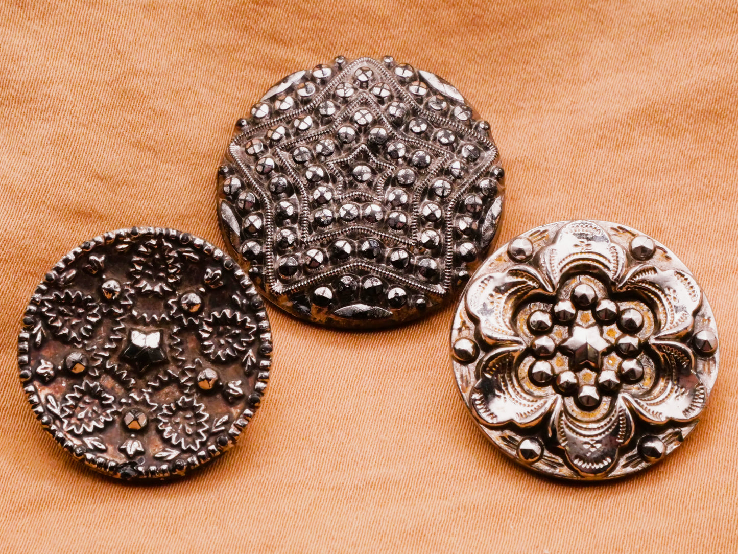 Star Celestial Silver Luster Black Glass Antique Button Various 23-28mm