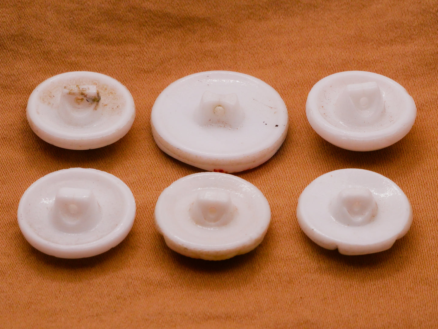 Firework Look Hand-Painted White Glass Vintage Button Various 18-23mm