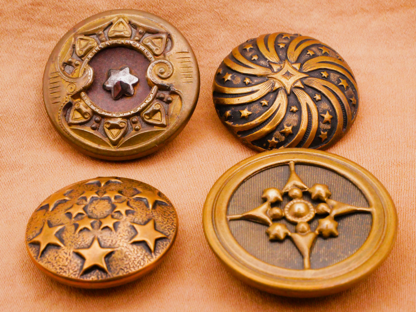 Star Design Antique Brass Metal Button Various 23-28mm