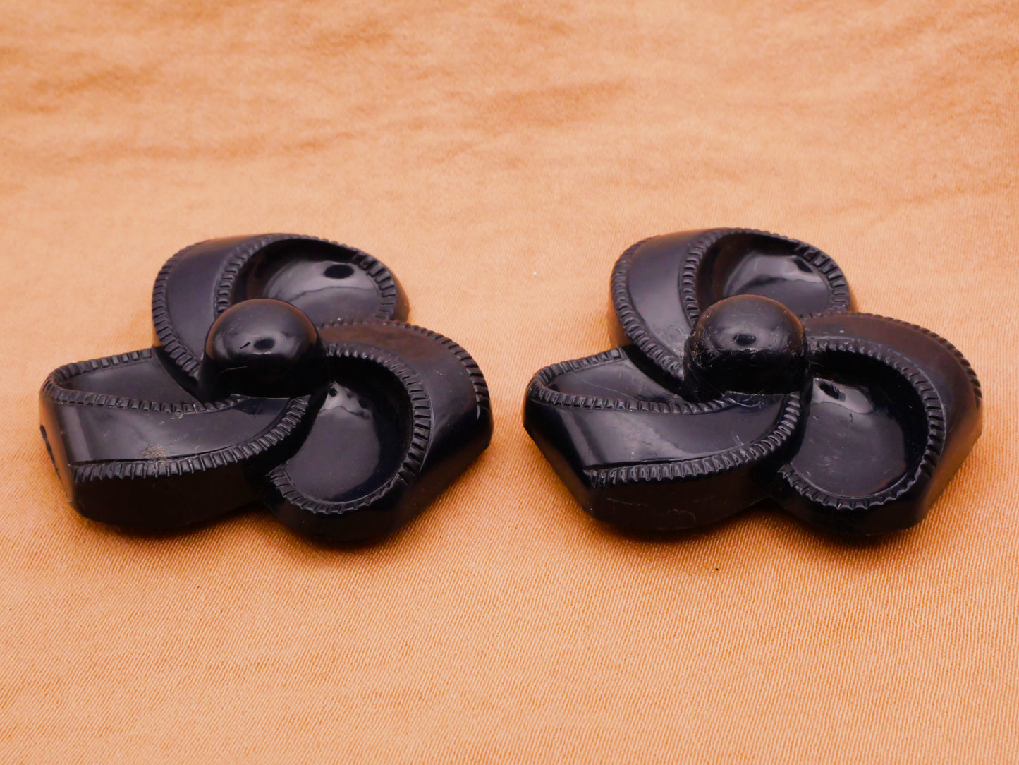 Ribbon Look Triad Navy Blue Vintage Plastic Button Various 37mm