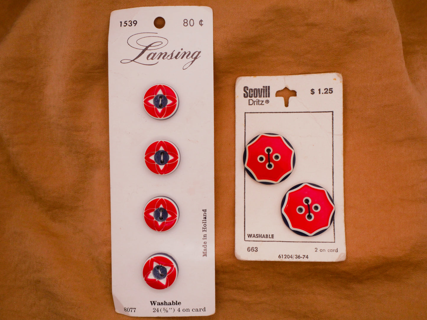 Firework Star Design Red White Blue Laminated Vintage Plastic Button Various 15-23mm