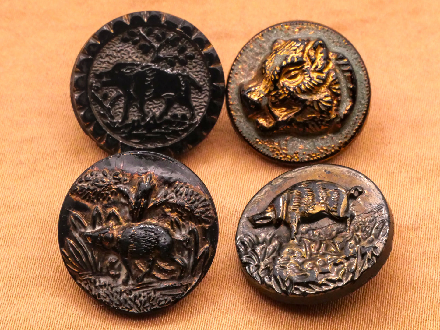 Wild Boar Pig Black Glass Button Various 18-19mm