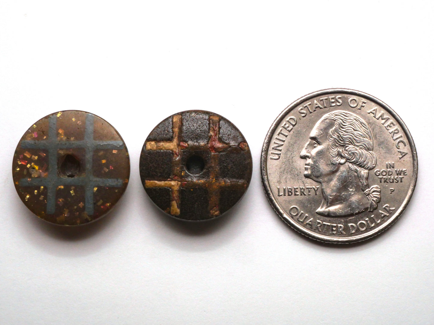 Hashtag Grid Composition Early Plastic Button Various 17-18mm