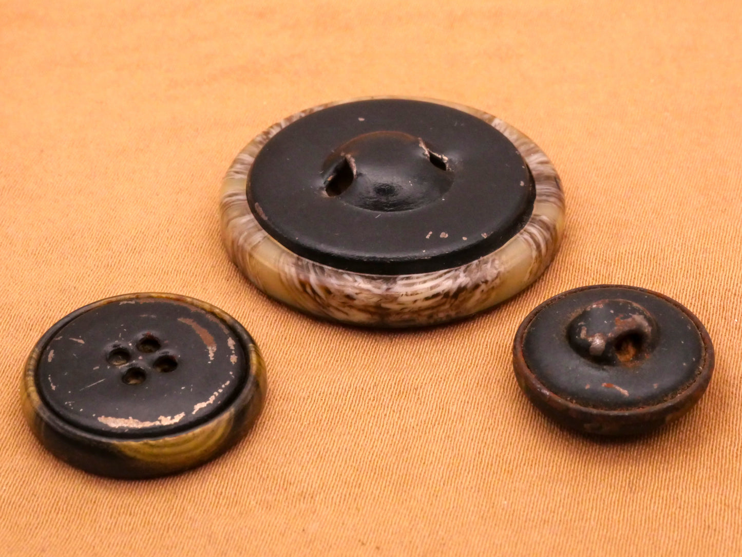 Horn Bone Imitation Celluloid Early Plastic Button Various 15-29mm
