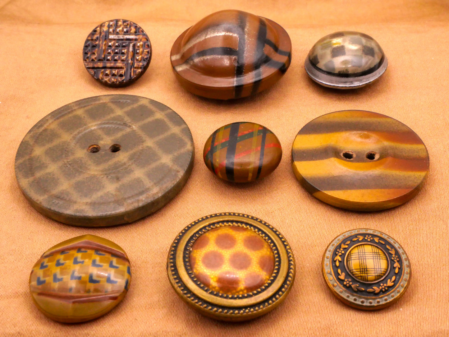 Patterns Plaid Stripe Dots Celluloid Early Plastic Button Various 16-37mm