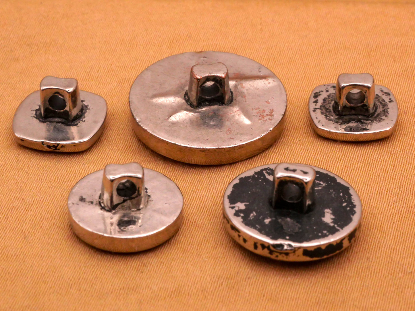 Games Gambling Silver Metallized Plastic Button Various 11-19mm