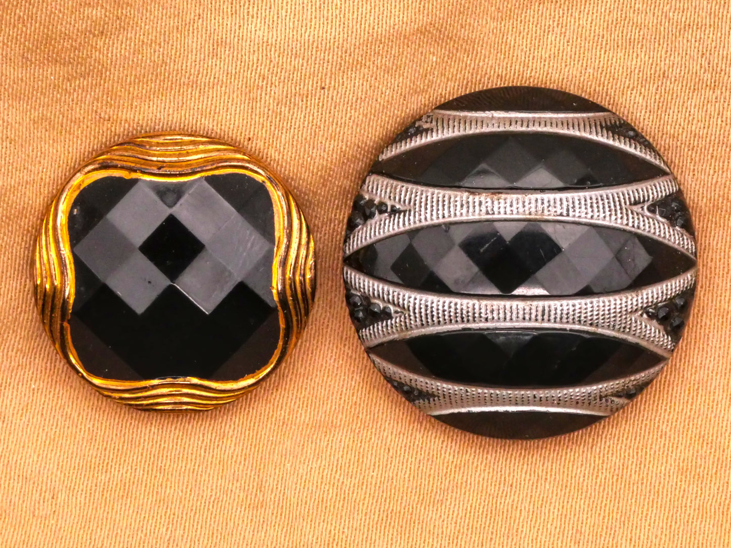 Faceted Metallic Accent Black Glass Button Various 18-22mm