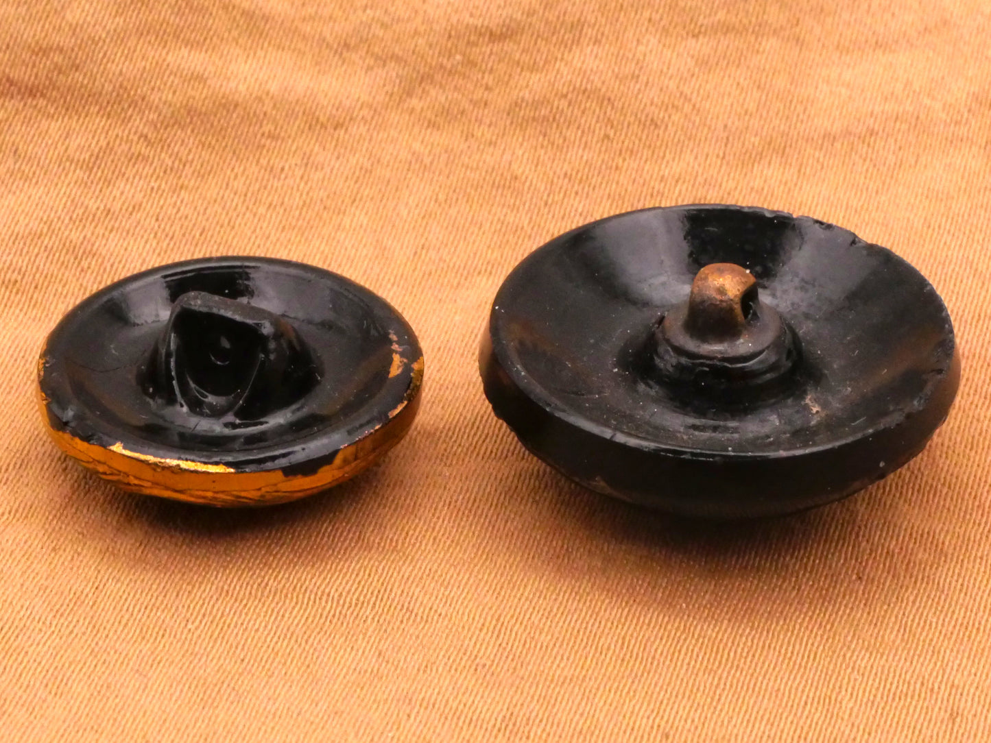 Faceted Metallic Accent Black Glass Button Various 18-22mm