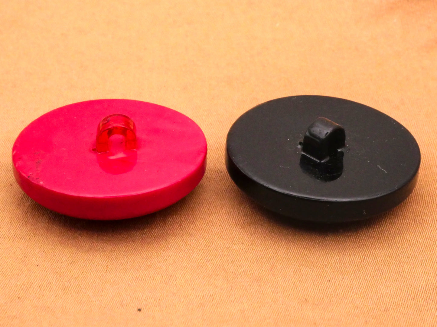 Hot Pink or Black Spoke Flower Center Celluloid Plastic Button Various 27mm