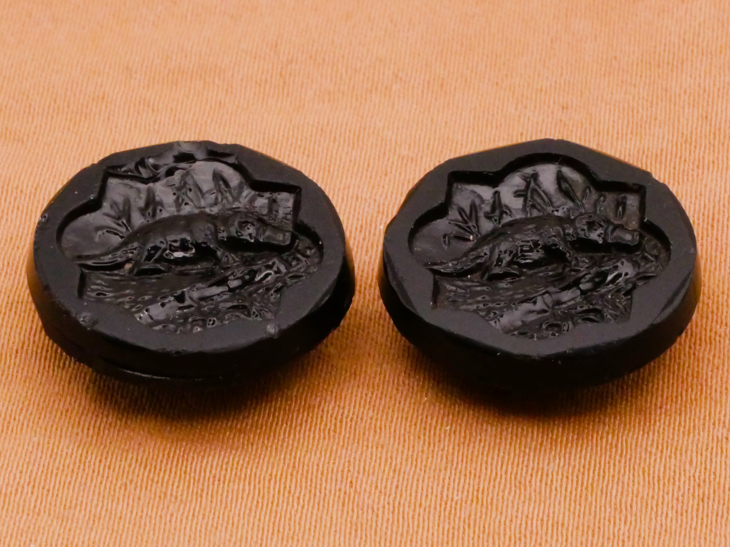 Platypus Australia Antique Black Glass Button Various 17mm