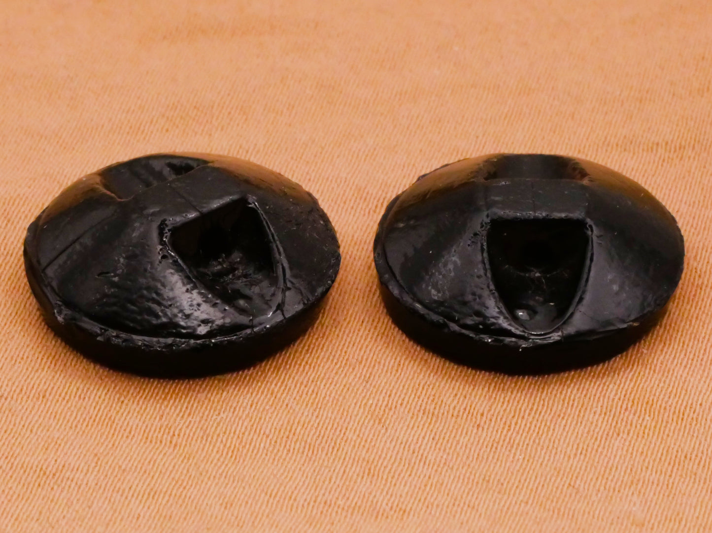 Platypus Australia Antique Black Glass Button Various 17mm