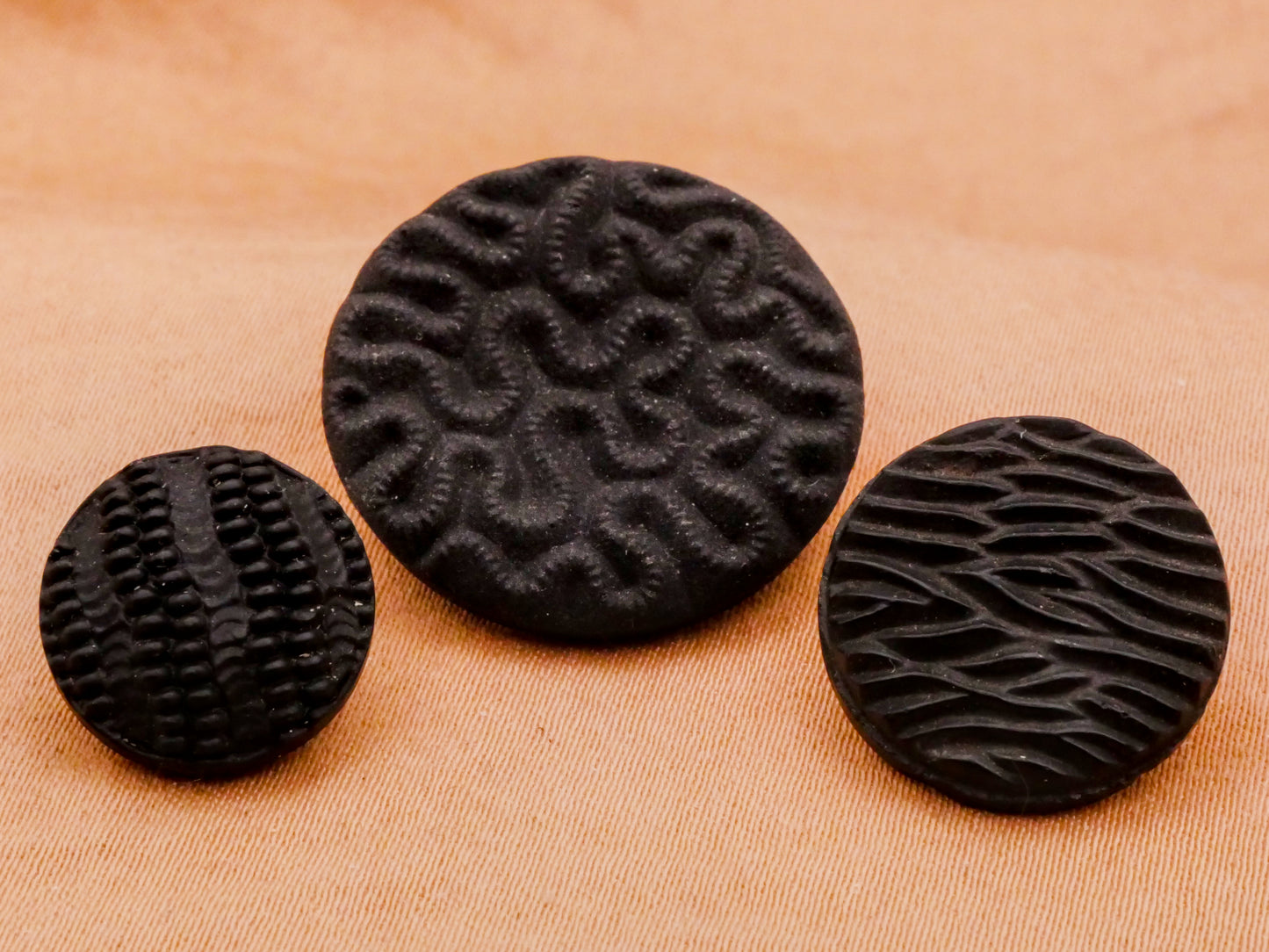 Texture Matte Black Glass Vintage Button Various 13-22mm