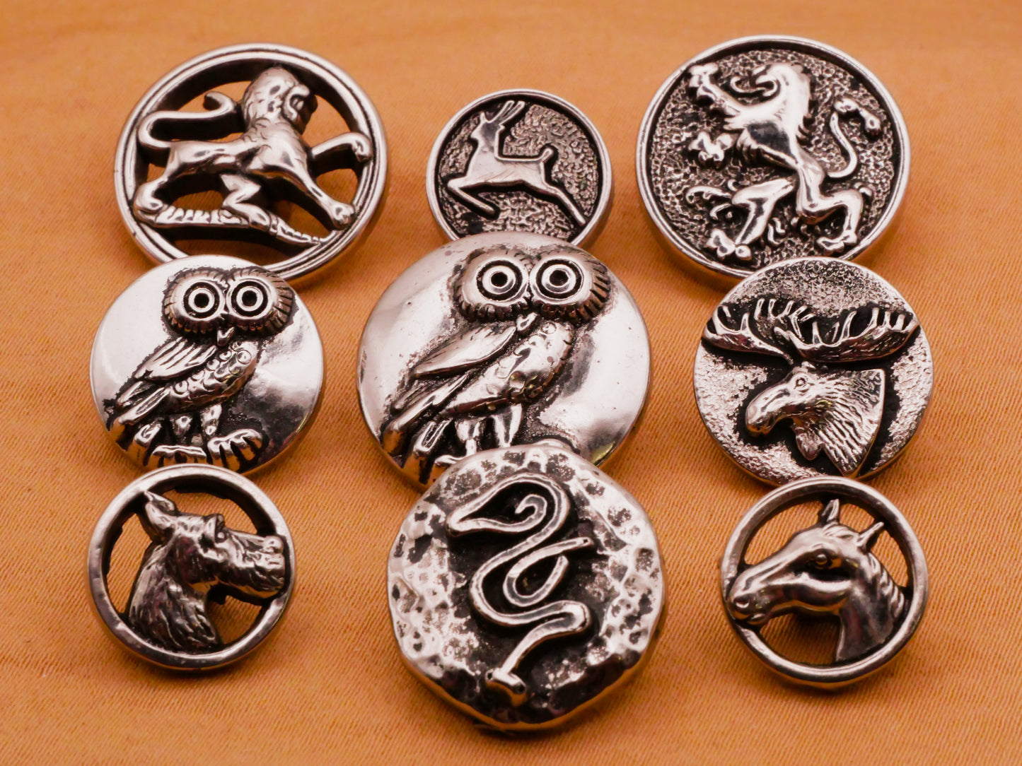 Animal Design Silver Metallized Plastic Button Various 13-20mm