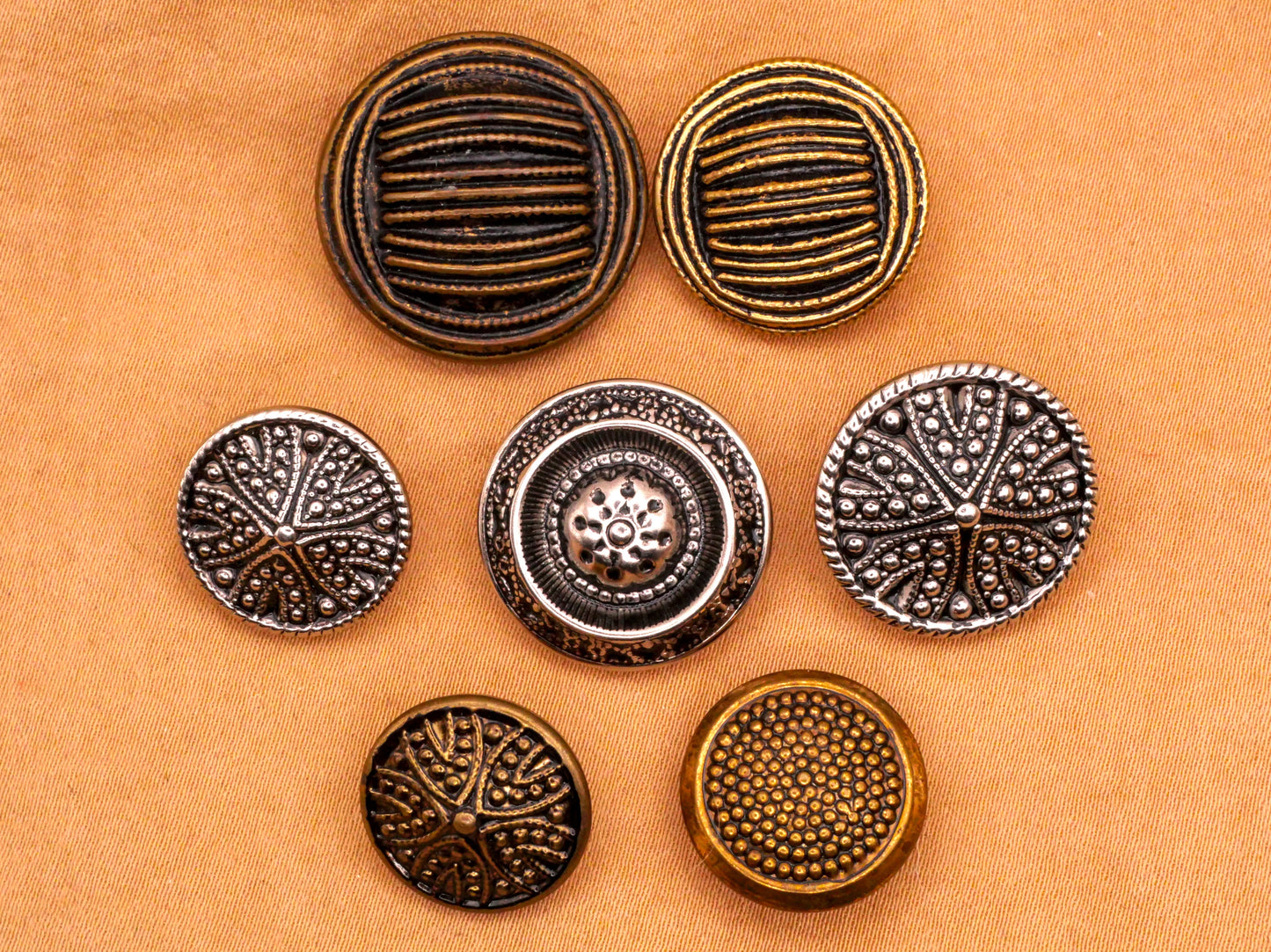 Texture Vintage Metal Button Various 15-22mm
