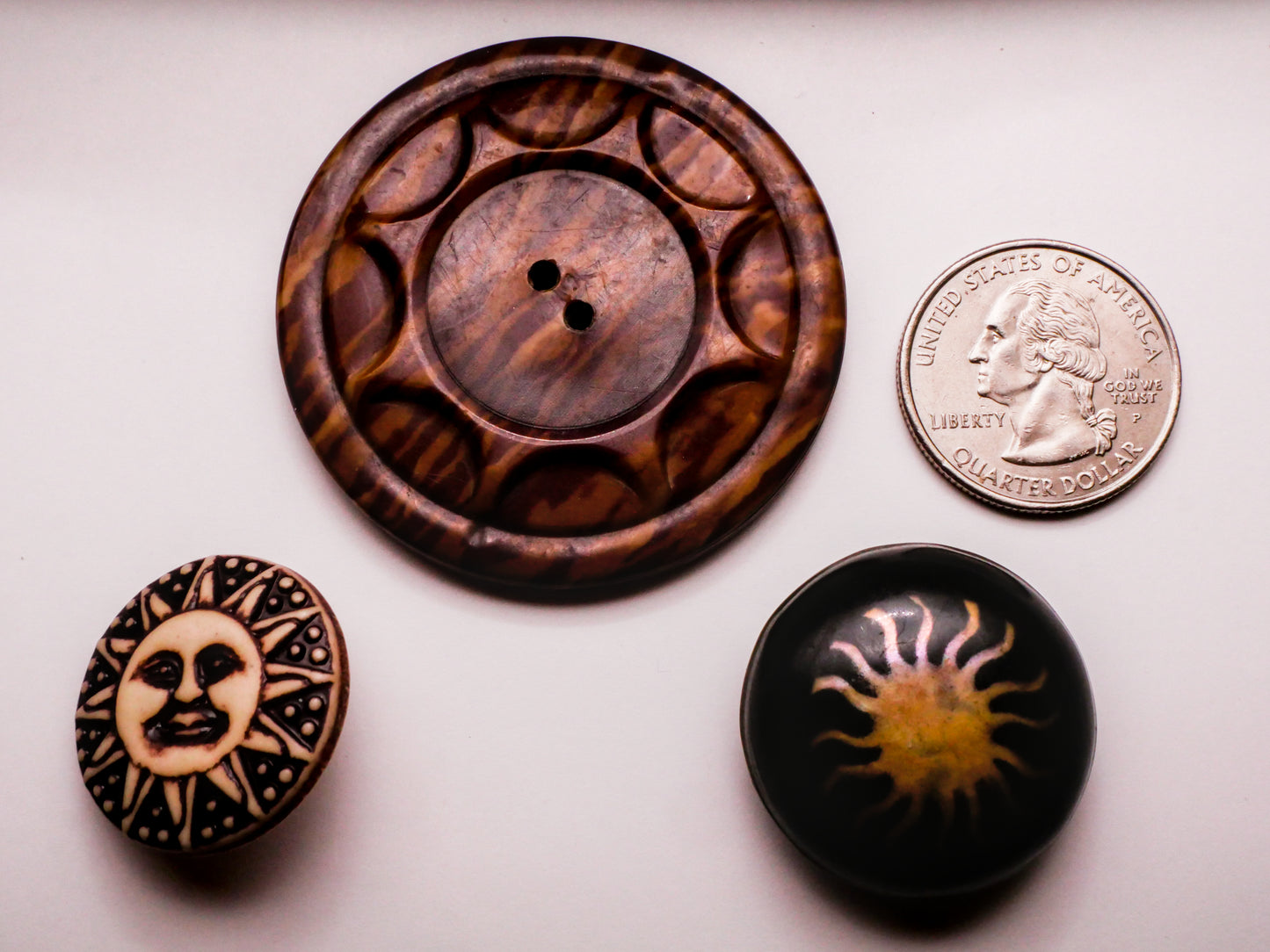Sun Design Plastic Button Various 25-49mm