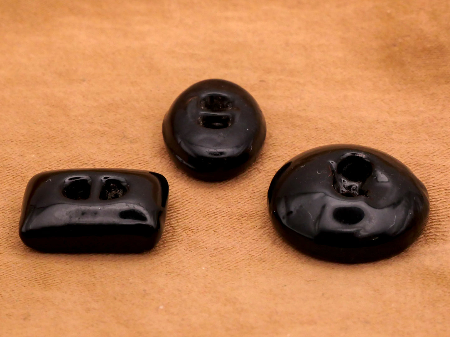 Channel Whistle Black Glass Button Various 12-19mm