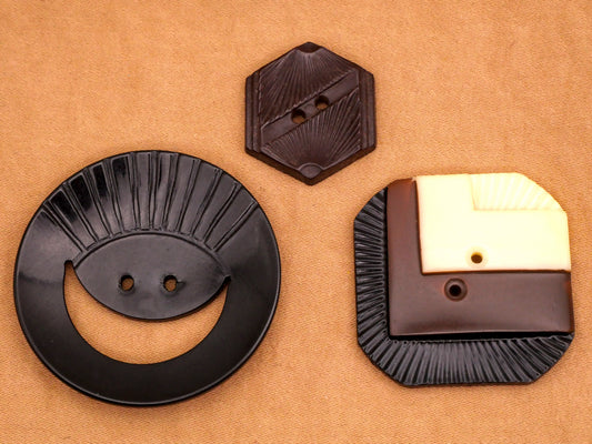 Sun Rays Fan Art Deco Vintage Plastic Button Various 21-37mm