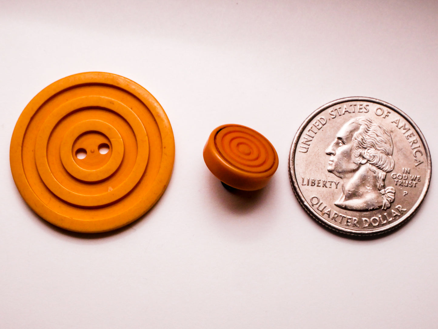Concentric Circle Butterscotch Bakelite Early Plastic Button Various 12-28mm