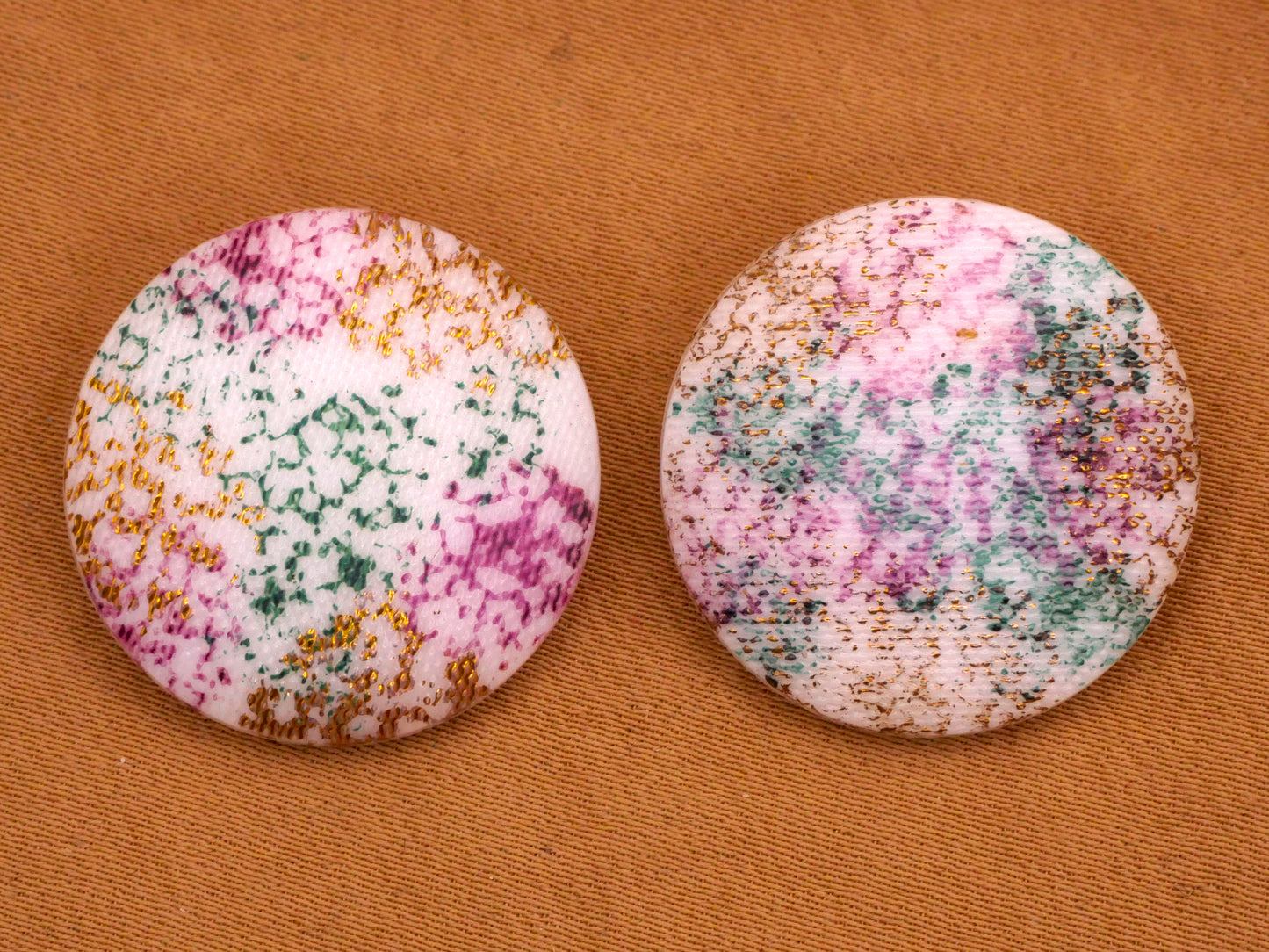 Splatter Paint Look Vintage White Glass Button Various 22-23mm