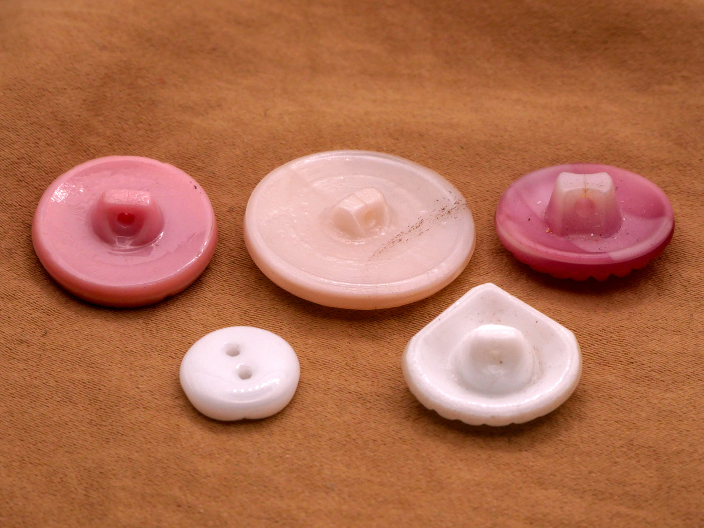 Ocean Inspired Vintage Pink or White Glass Button Various 11-23mm