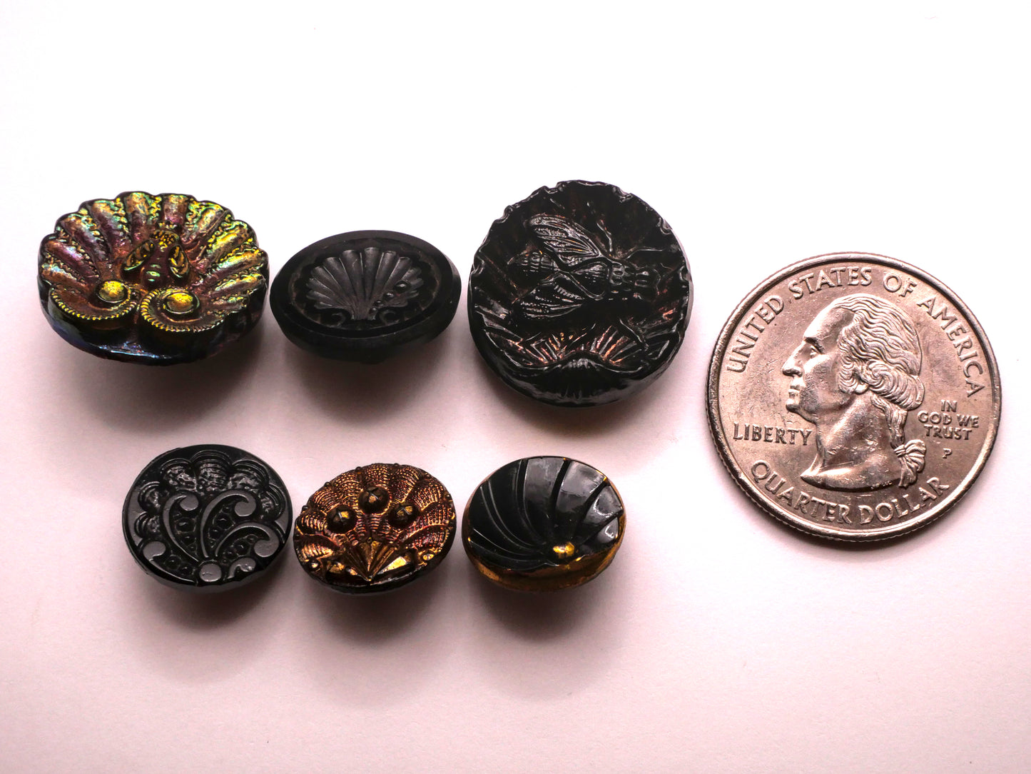 Clamshell Antique Glass Button Various 13-19mm