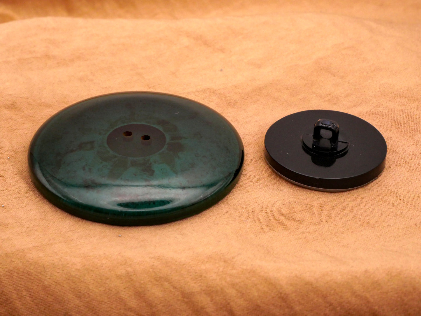Shell Mother of Pearl Vintage Plastic Button Various 25-43mm