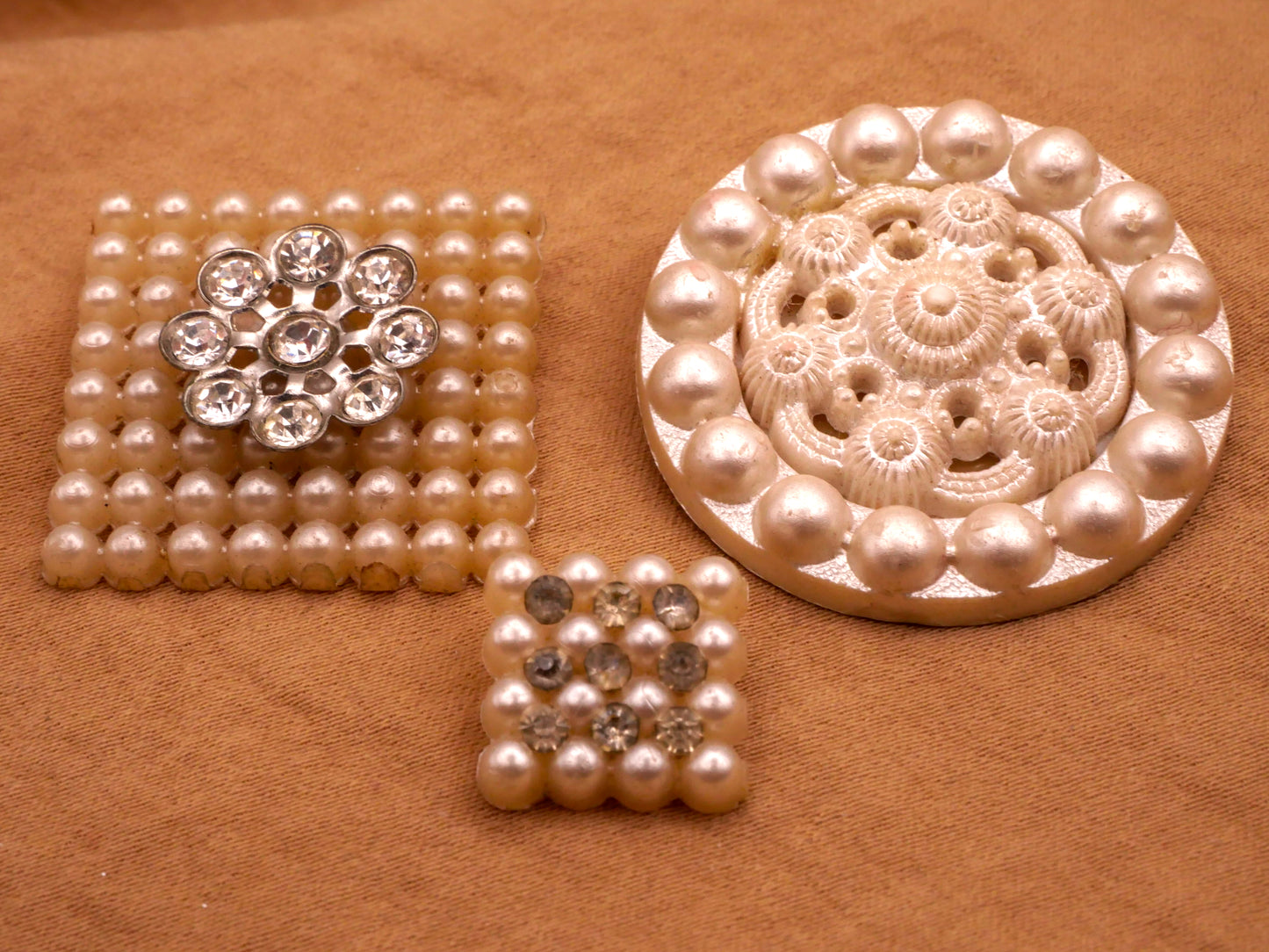Faux Pearl Look Vintage Early Plastic Button Various 13-34mm