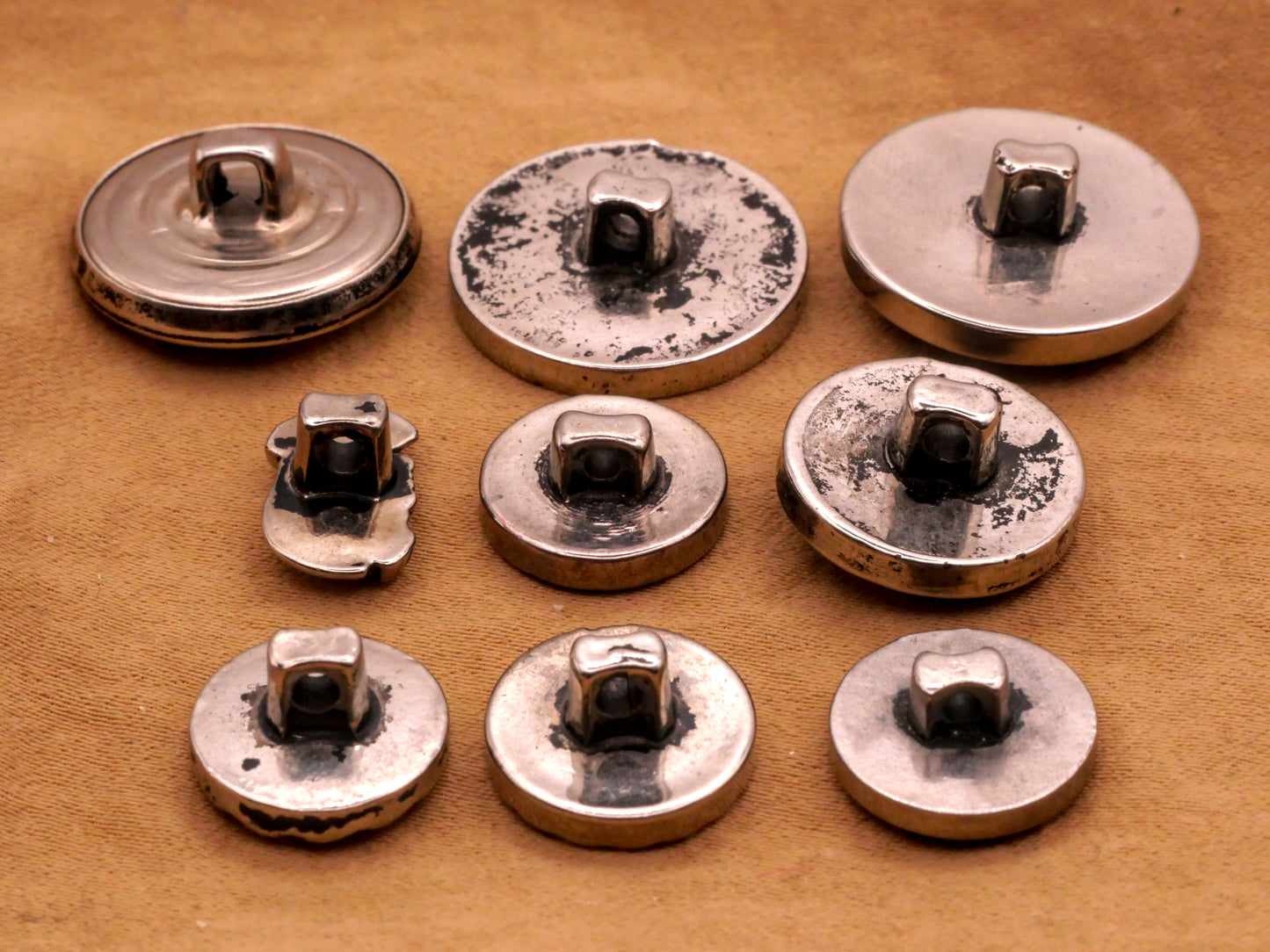 Military Portraits Soldiers Vintage Metallized Plastic Button Various 8-20mm