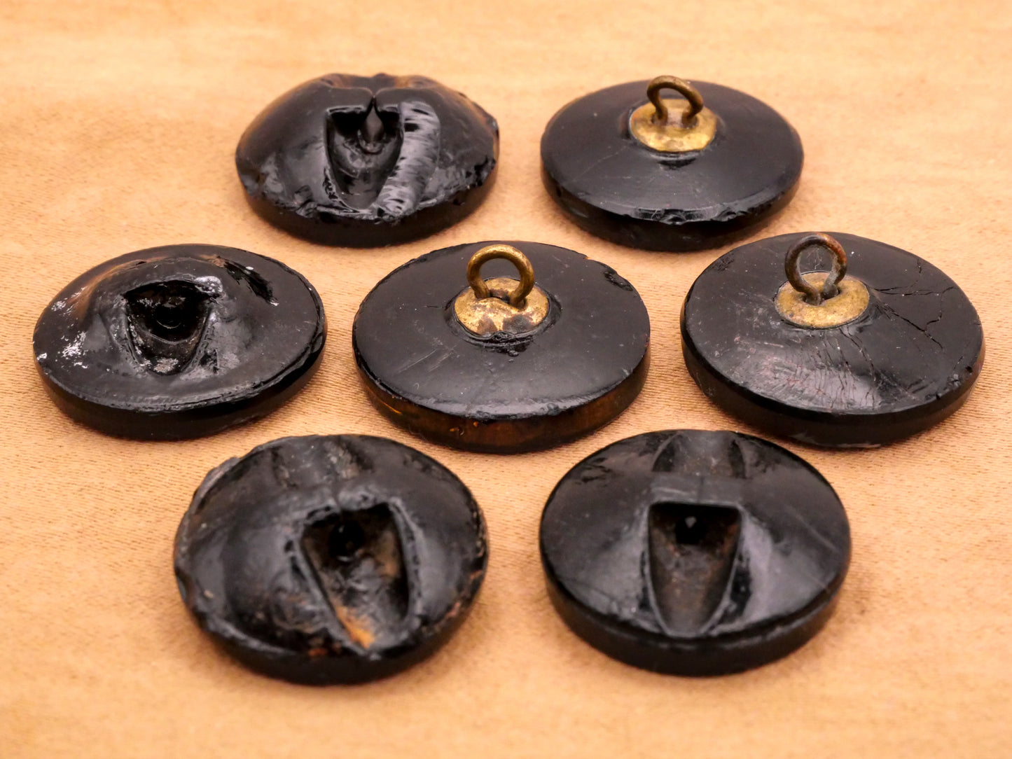 Home Cottage Fence Scene Black Glass Button Various 17-18mm