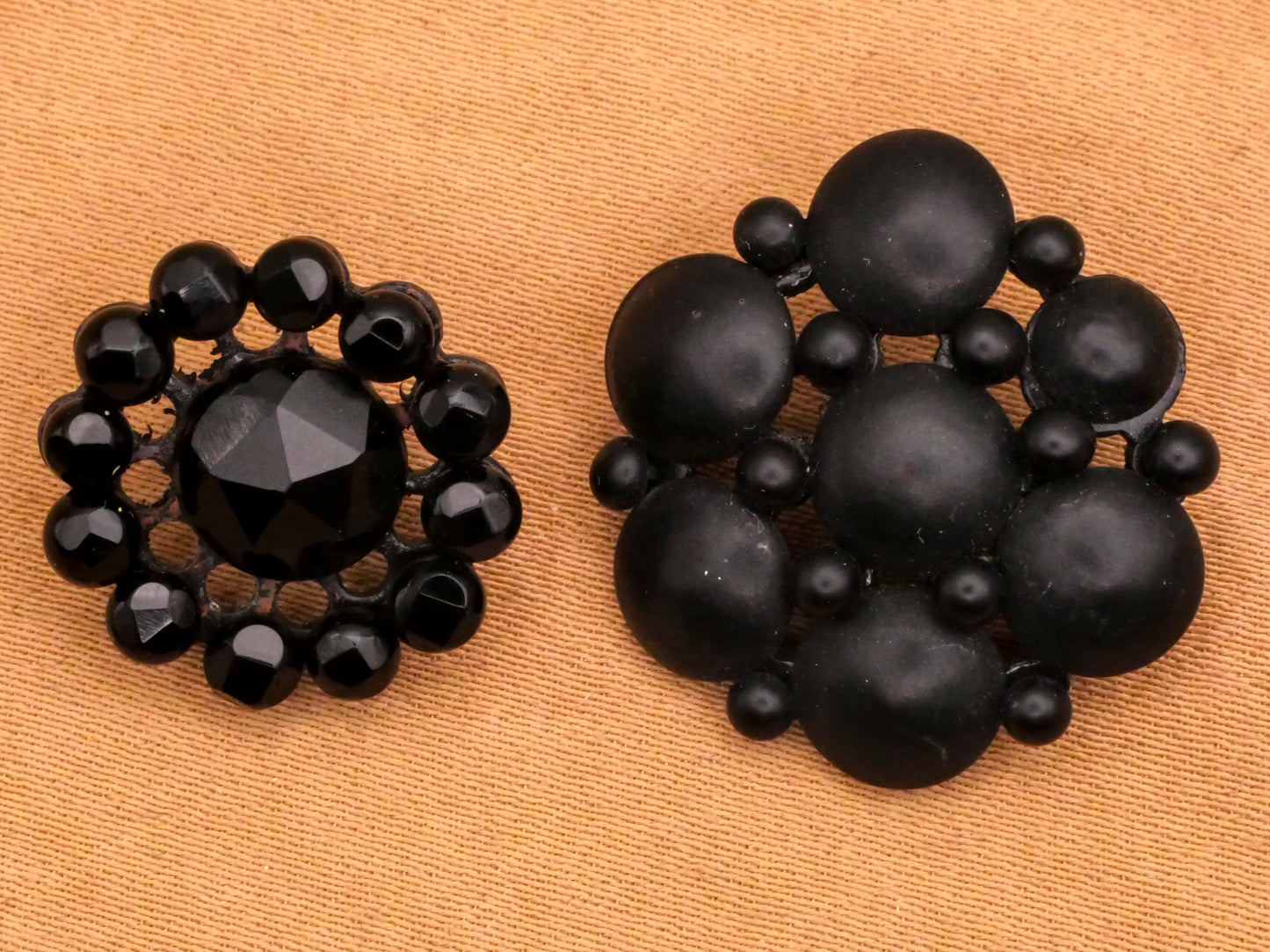 Cluster Black Glass or Metal Button Various 17-21mm