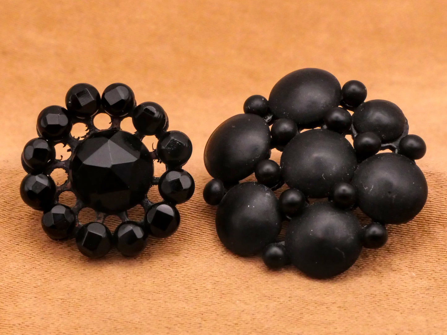 Cluster Black Glass or Metal Button Various 17-21mm