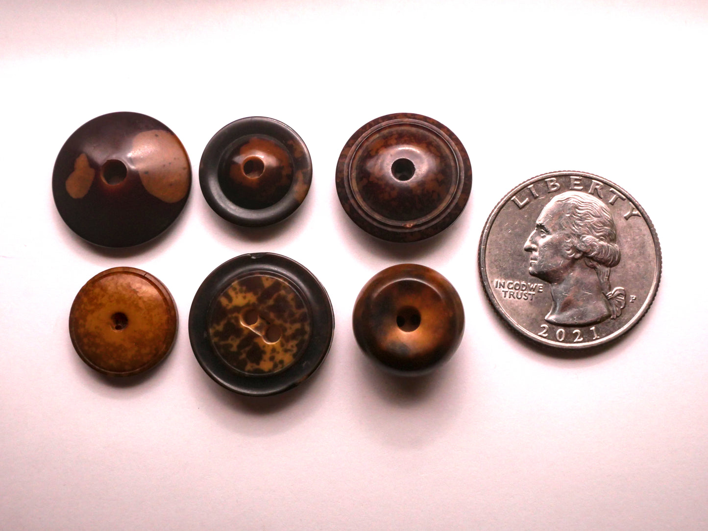 Mottled Vegetable Ivory Tagua Nut Button Various 15-19mm