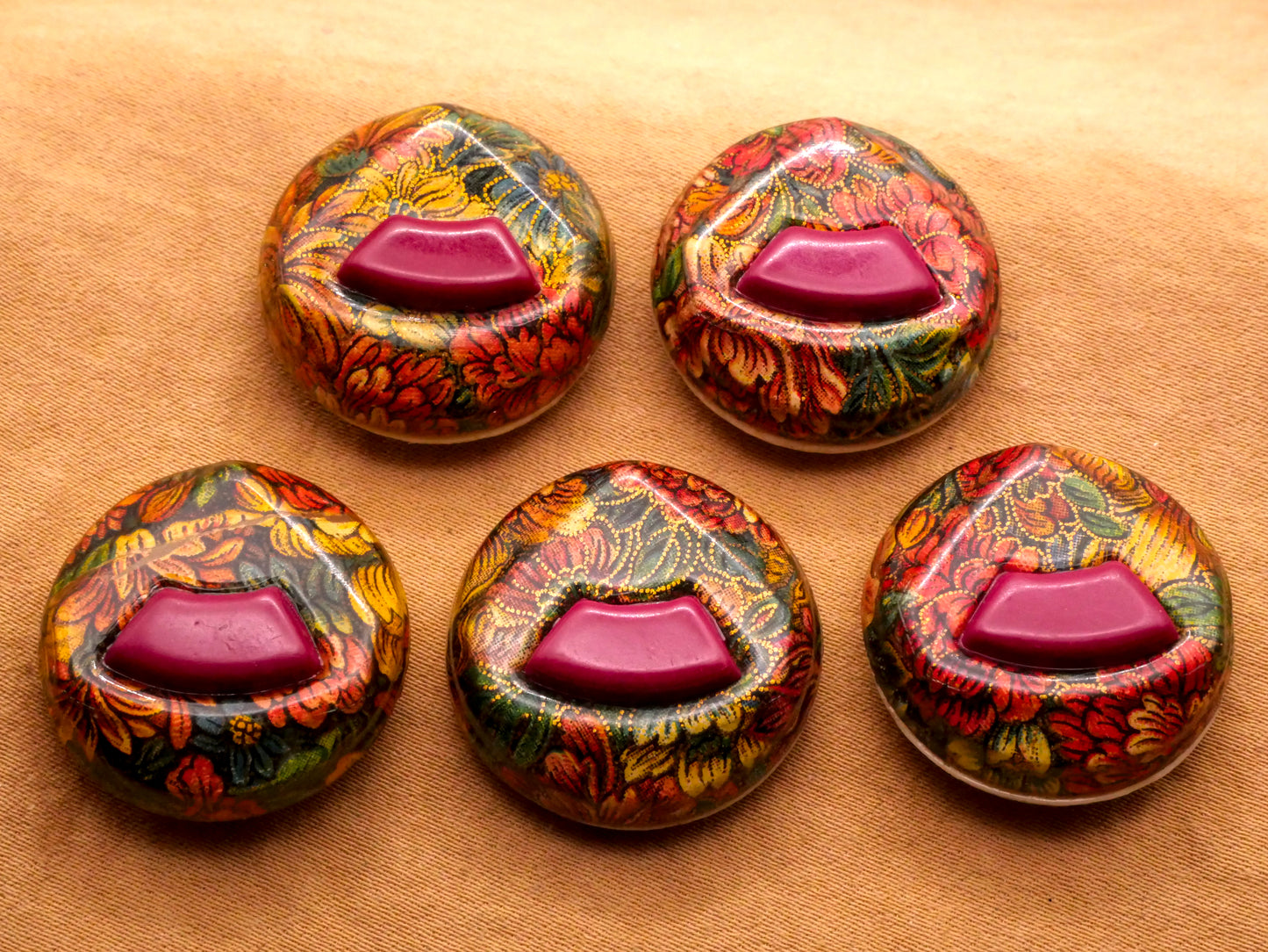 Flower Wallpaper Look Magenta Pink Celluloid Early Plastic Button Various 23mm