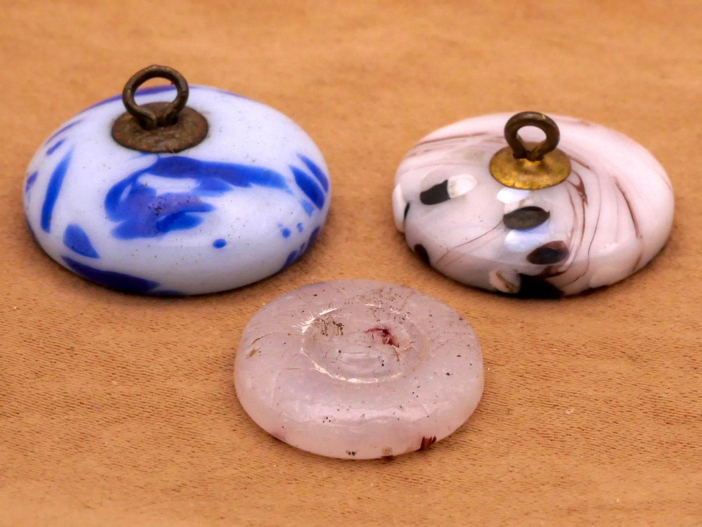 Spotted Speckle Antique Glass Button Various 17-23mm