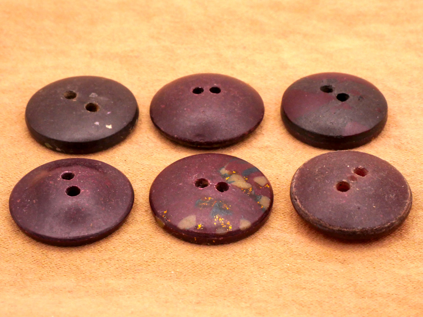 Maroon Cranberry Fleck Composition Button Various 16-18mm