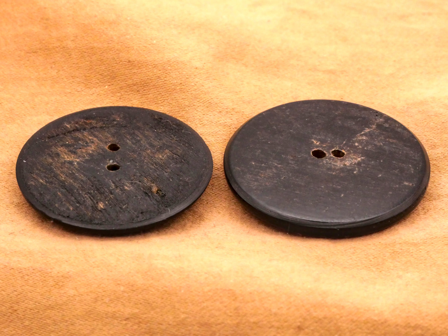 Shield Look Composition Button Various 27-28mm