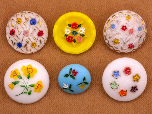 Flower Design Vintage Glass Button Various 14-18mm