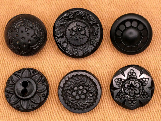 Flower Center Black Glass Button Various 13-16mm
