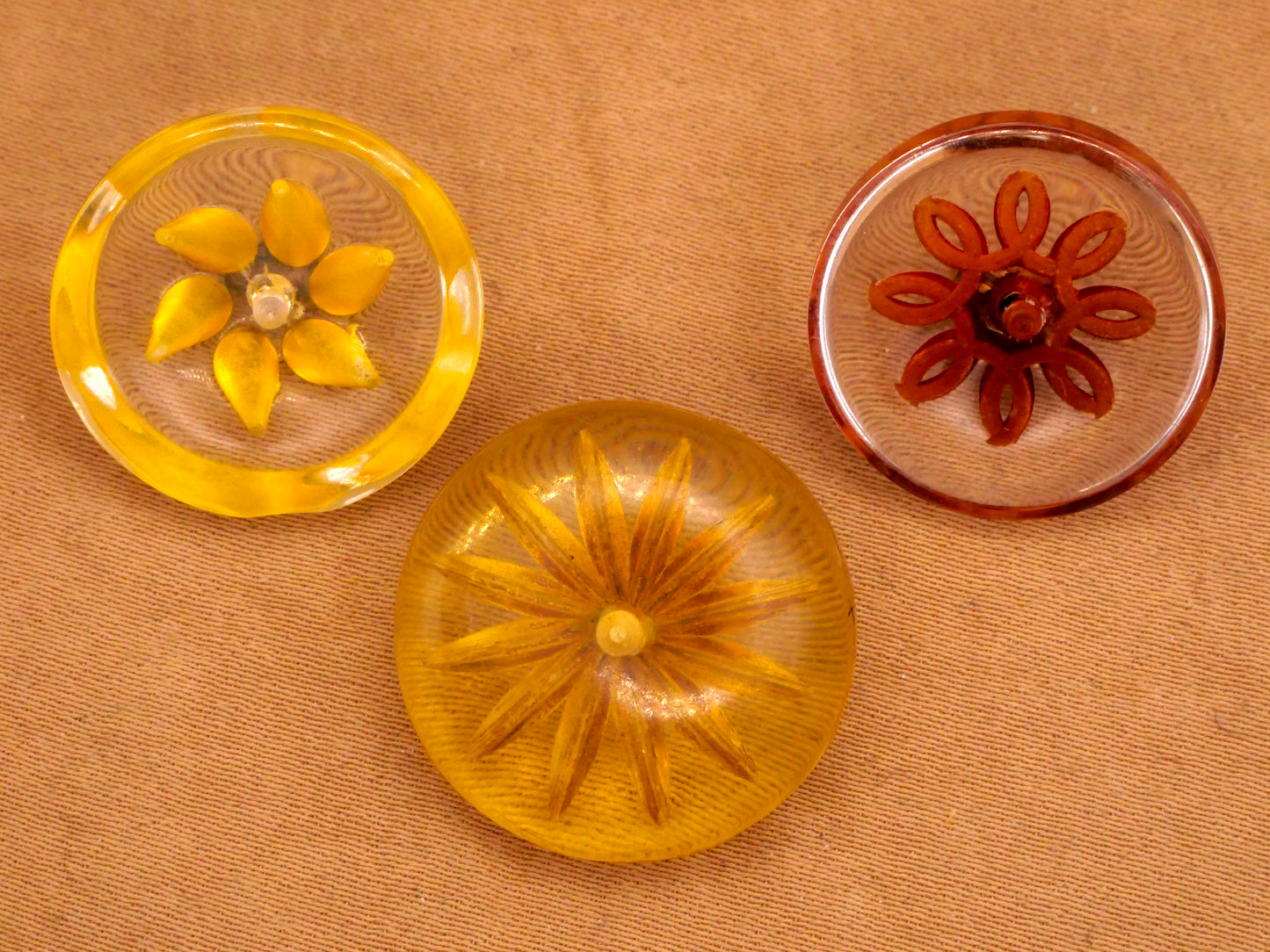 Flower Center Reverse Relief Lucite Plastic Button Various 19-21mm