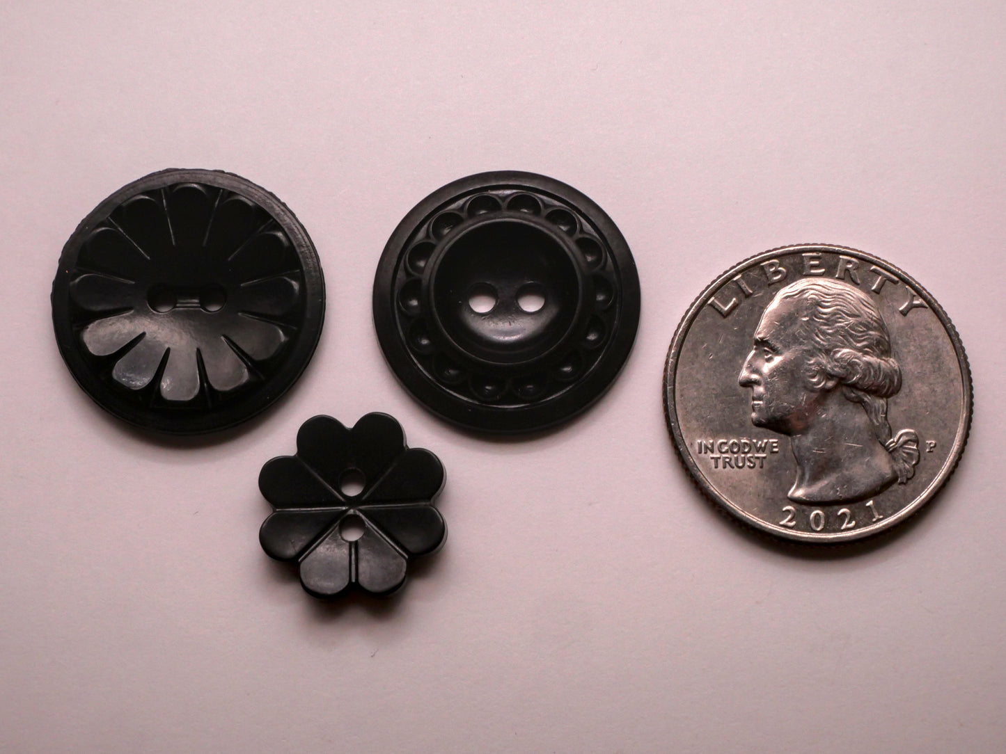 Flower Scalloped Vintage Black Plastic Button Various 14-22mm